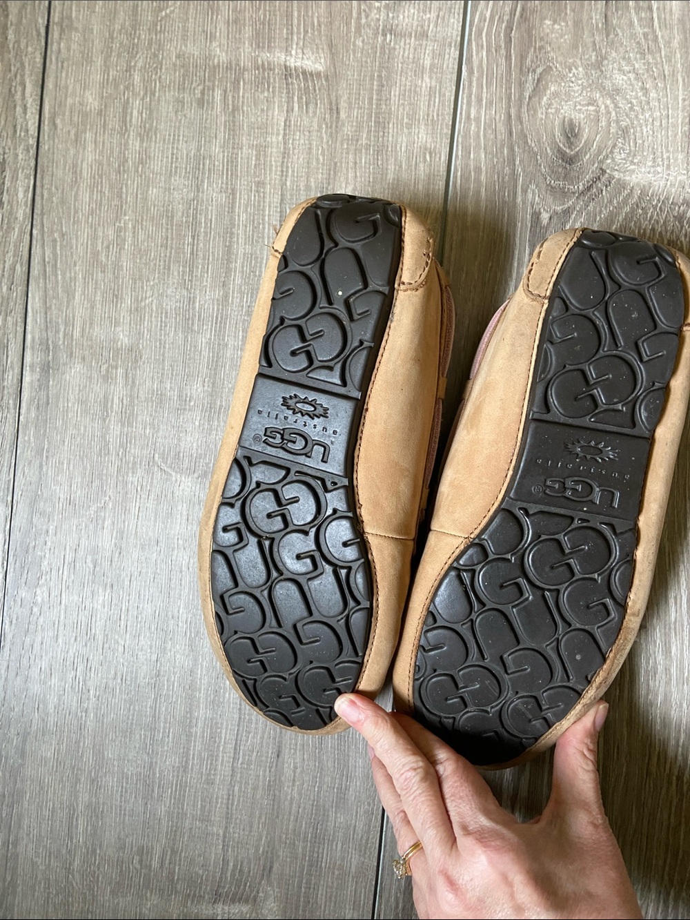 UGG Chestnut Shearling-Lined Slippers - Picture 5 of 6